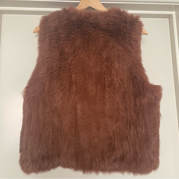 HOST PICK⭐️Ethical Lady Luxe Fur Vest 🤎NWT🤎Brown - Picture 3 of 15